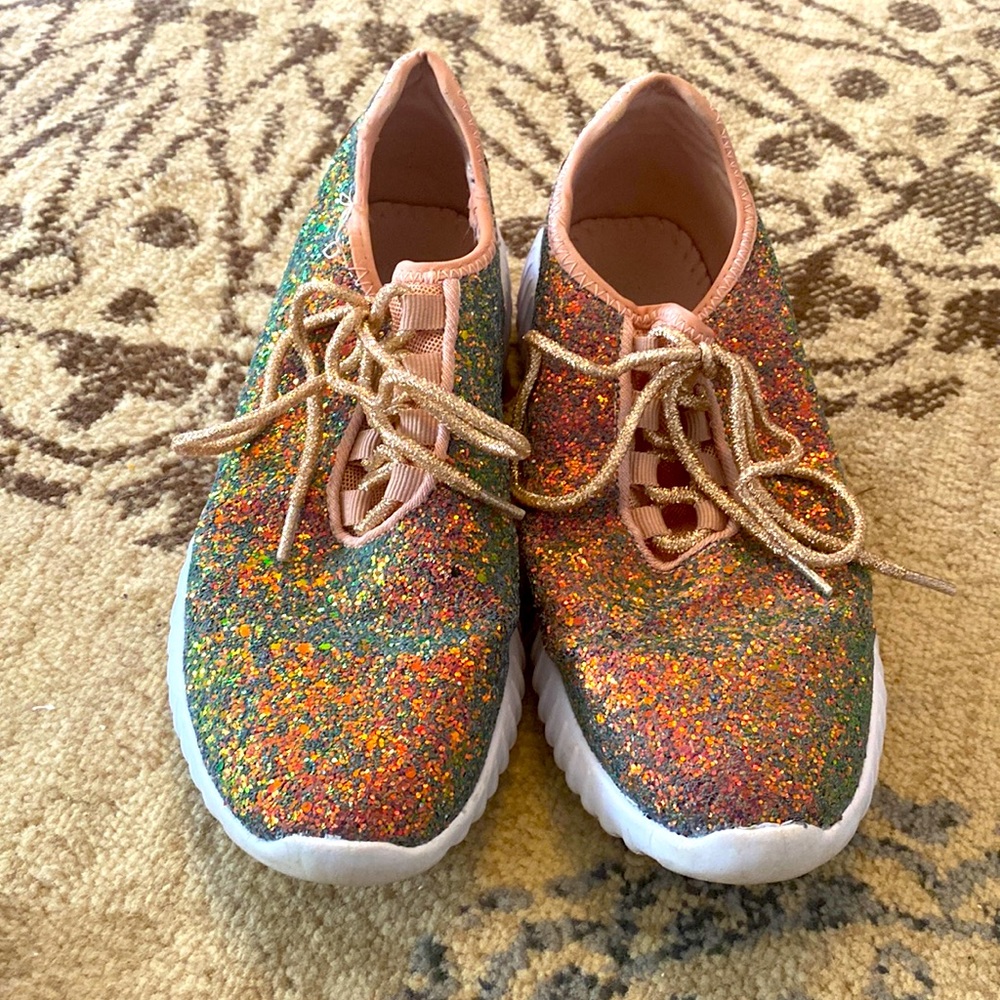 Size 7 Forever multicolor sneakers.
